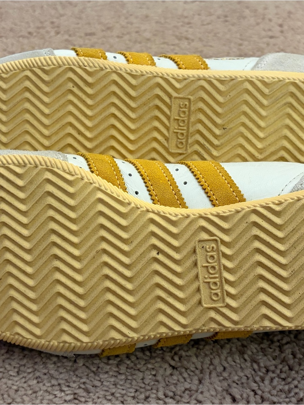 Adidas Japan “Off White / Spark Yellow” (Style IG2011) in US Women’s 8 - Picture 5 of 6